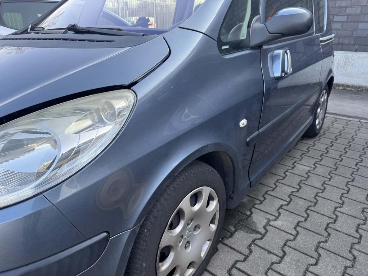 Peugeot 1007 original Kotfl&uuml;gel vorn links EZW Eisengrau Metallic Bj.2005